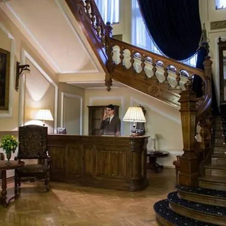 Hotel Grand Boutique 4*