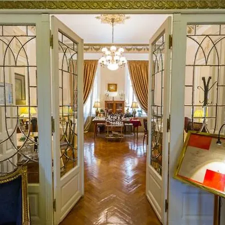 Grand Boutique 4*