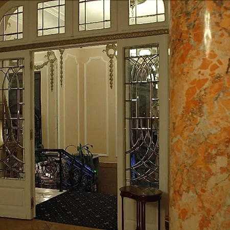 Grand Boutique 4*