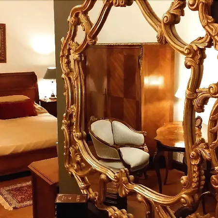 Grand Boutique