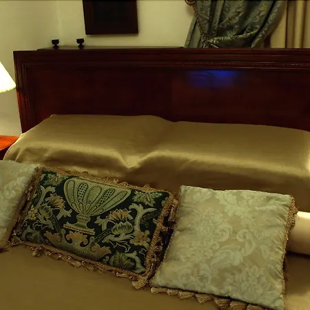 Grand Boutique 4* Bükreş