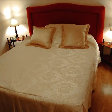 Grand Boutique Hotel 4*