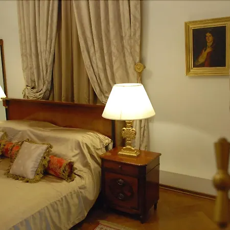 Grand Boutique Ξενοδοχείο 4*