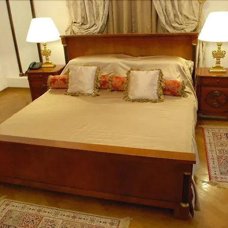 Grand Boutique Ξενοδοχείο 4*