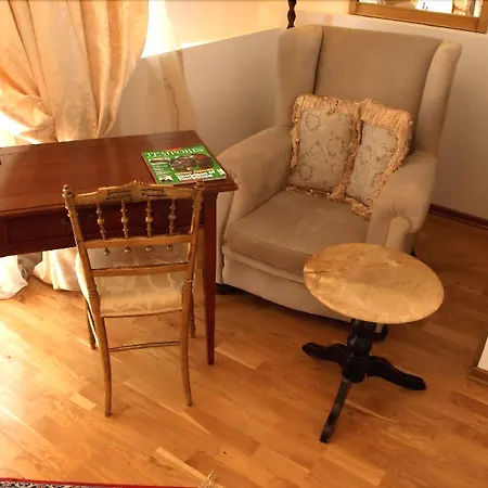 Grand Boutique Hotel