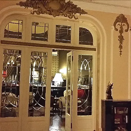 Grand Boutique