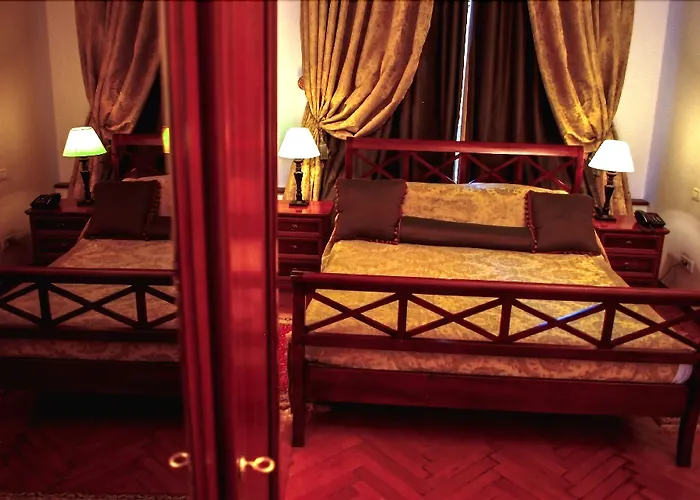Grand Boutique Hotel 4*