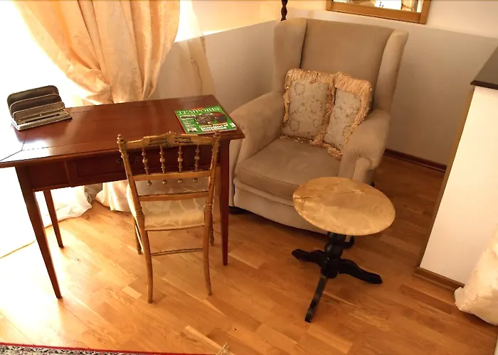 Grand Boutique Hotel