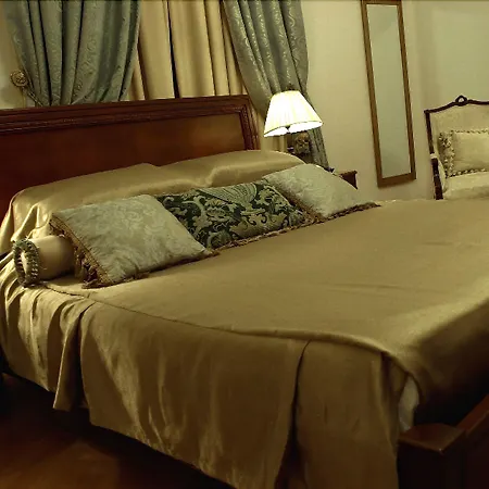 Grand Boutique Hotel