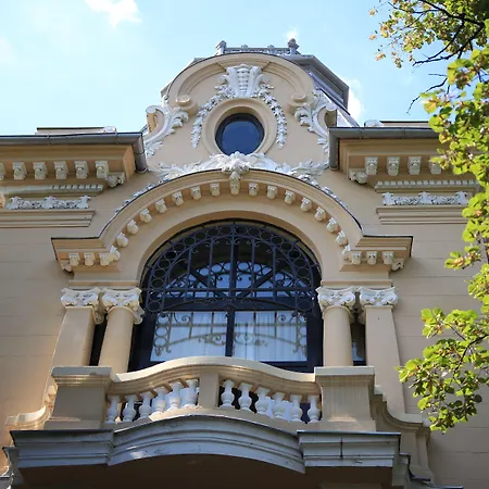 Hotel Grand Boutique 4*