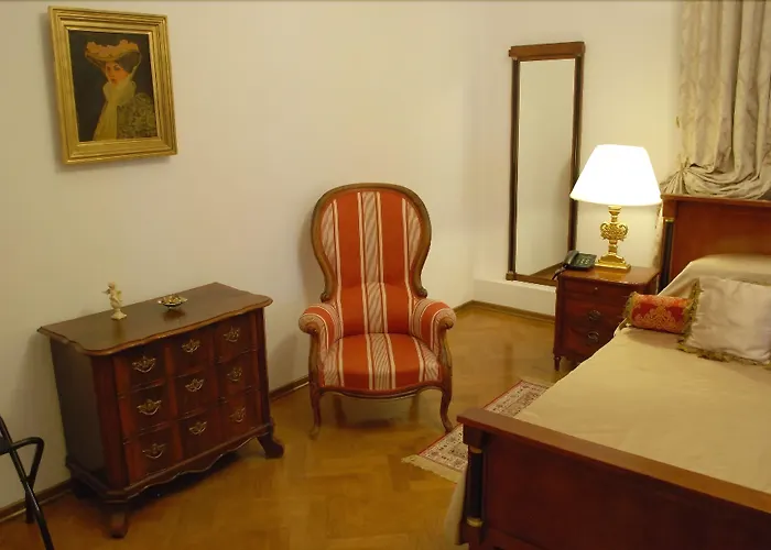 Grand Boutique Hotel 4*